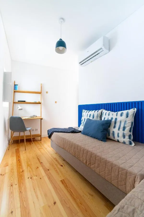 Blue By The River 1 - Elegant Two-Bedroom In Santos Lisbon