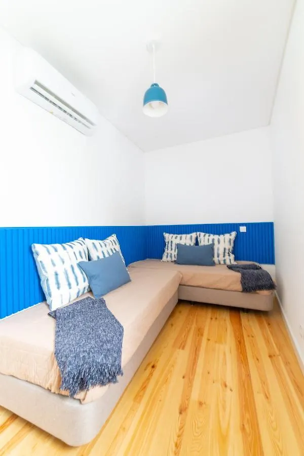 Blue By The River 1 - Elegant Two-Bedroom In Santos Lisbon Portugal